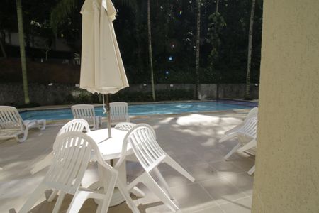 Apartamento para alugar com 150m², 3 quartos e 3 vagasÁrea comum - Piscina