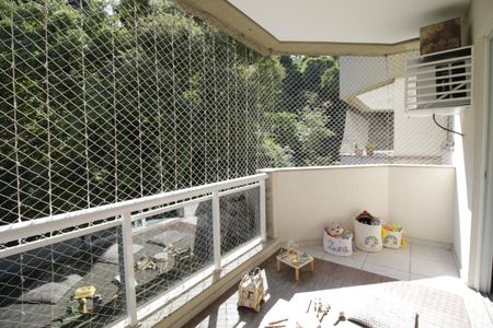 Apartamento para alugar com 150m², 3 quartos e 3 vagasVaranda