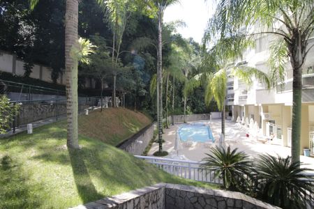 Apartamento para alugar com 150m², 3 quartos e 3 vagasÁrea comum - Piscina