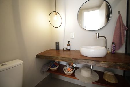 Apartamento para alugar com 150m², 3 quartos e 3 vagasBanheiro do escritorio 