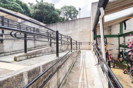 Apartamento para alugar com 43m², 2 quartos e 1 vagaRampas de Acesso