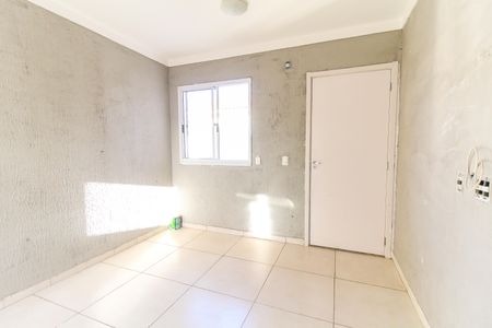 Sala de apartamento para alugar com 2 quartos, 43m² em Jardim Nélia, Ferraz de Vasconcelos