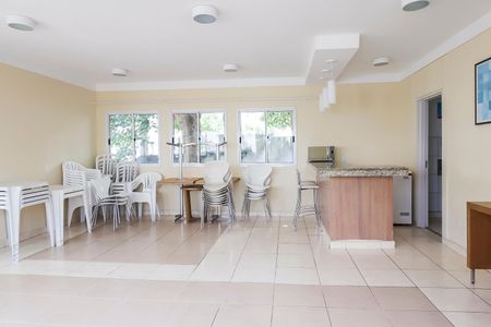 Apartamento para alugar com 43m², 2 quartos e 1 vagaÁrea comum - Salão de festas