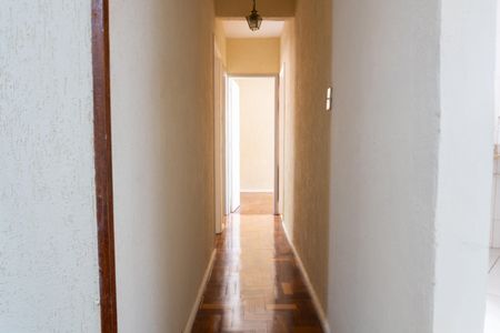 Corredor de apartamento para alugar com 3 quartos, 81m² em Vila Isabel, Rio de Janeiro