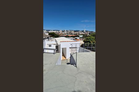 Casa à venda com 210m², 2 quartos e 2 vagas