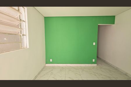 Casa à venda com 210m², 2 quartos e 2 vagas