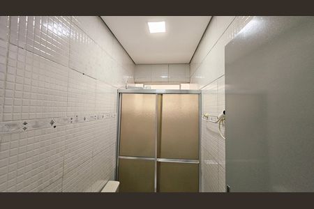 Casa à venda com 210m², 2 quartos e 2 vagas