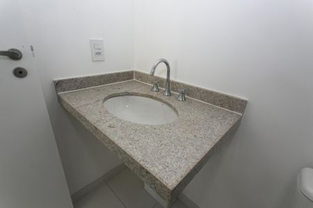 Apartamento à venda com 106m², 3 quartos e 2 vagas Apartamento à venda com 106m², 3 quartos e 2 vagasBanheiro da Suíte 3