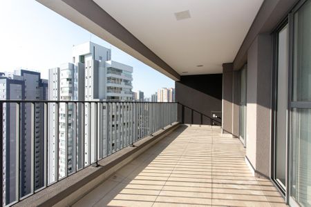 Apartamento à venda com 106m², 3 quartos e 2 vagas Apartamento à venda com 106m², 3 quartos e 2 vagasVaranda