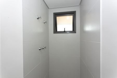 Apartamento à venda com 106m², 3 quartos e 2 vagas Apartamento à venda com 106m², 3 quartos e 2 vagasBanheiro da Suíte 2