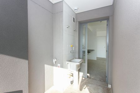 Apartamento à venda com 106m², 3 quartos e 2 vagas Apartamento à venda com 106m², 3 quartos e 2 vagasÁrea de Serviço