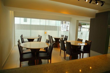 Apartamento para alugar com 60m², 2 quartos e 1 vagaÁrea comum - Salão de festas