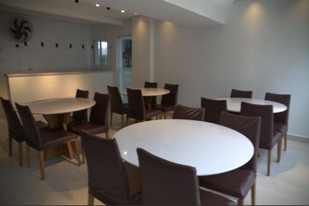 Apartamento para alugar com 60m², 2 quartos e 1 vaga Apartamento para alugar com 60m², 2 quartos e 1 vagaÁrea comum - Salão de festas