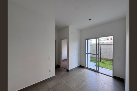 Sala de apartamento para alugar com 2 quartos, 66m² em Recreio dos Bandeirantes, Rio de Janeiro