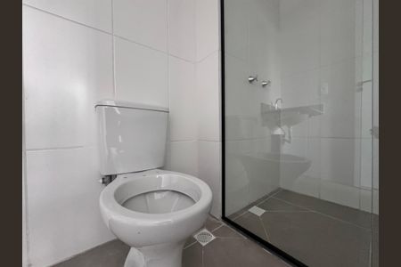 Apartamento para alugar com 66m², 2 quartos e 1 vagaSuíte 1 - Banheiro