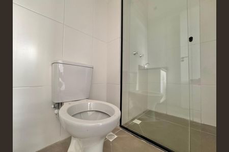 Apartamento à venda com 66m², 2 quartos e 1 vaga Apartamento à venda com 66m², 2 quartos e 1 vagaBanheiro Social