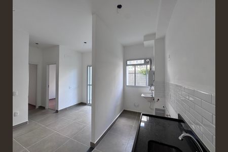 Sala de apartamento para alugar com 2 quartos, 66m² em Recreio dos Bandeirantes, Rio de Janeiro