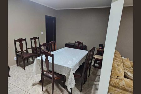 Casa para alugar com 280m², 3 quartos e 6 vagasCozinha