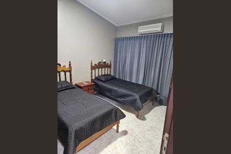 Casa para alugar com 280m², 3 quartos e 6 vagasQuarto