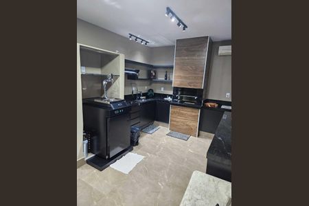 Casa para alugar com 280m², 3 quartos e 6 vagasCozinha