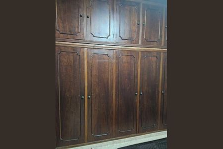 Casa para alugar com 280m², 3 quartos e 6 vagasQuarto