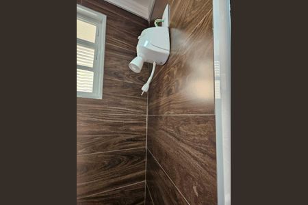 Casa para alugar com 280m², 3 quartos e 6 vagasBanheiro