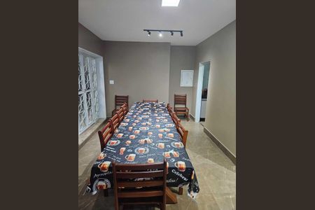 Casa para alugar com 280m², 3 quartos e 6 vagasQuarto