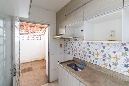 Casa de condomínio para alugar com 49m², 2 quartos e 1 vagaCozinha 