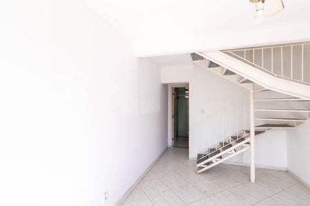 Casa de condomínio para alugar com 49m², 2 quartos e 1 vagaSala