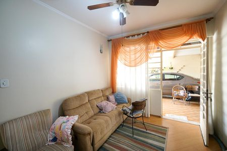 Sala de casa à venda com 4 quartos, 241m² em Chácara Califórnia, São Paulo