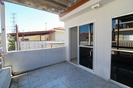 Varanda de casa à venda com 4 quartos, 140m² em Rio Pequeno, São Paulo