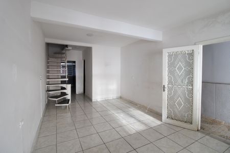 Sala de casa à venda com 4 quartos, 140m² em Rio Pequeno, São Paulo