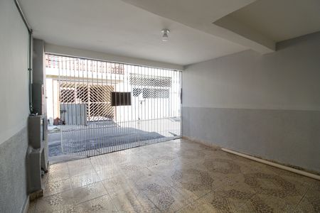 Garagem de casa à venda com 4 quartos, 140m² em Rio Pequeno, São Paulo