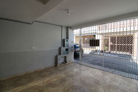 Garagem de casa à venda com 4 quartos, 140m² em Rio Pequeno, São Paulo