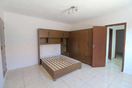 Casa à venda com 140m², 4 quartos e 2 vagas Casa à venda com 140m², 4 quartos e 2 vagasQuarto 1