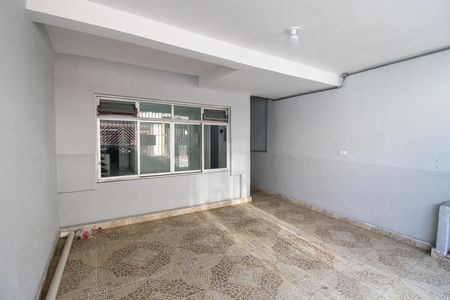 Garagem de casa à venda com 4 quartos, 140m² em Rio Pequeno, São Paulo
