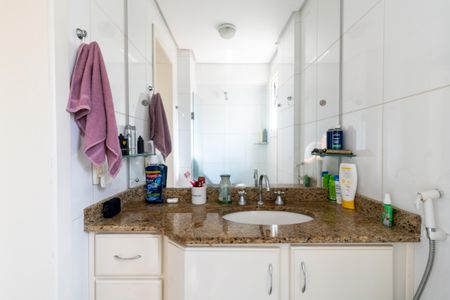 Apartamento à venda com 42m², 1 quarto e 2 vagasBanheiro