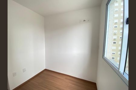 Apartamento para alugar com 2 quartos, 40m² em Del Castilho, Rio de Janeiro