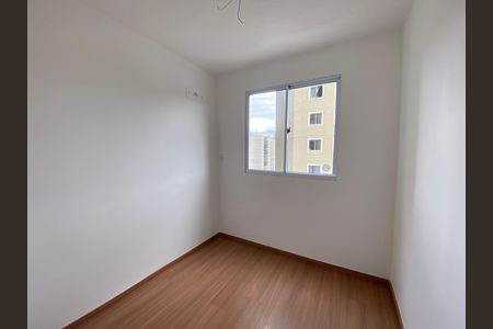 Apartamento para alugar com 2 quartos, 40m² em Del Castilho, Rio de Janeiro