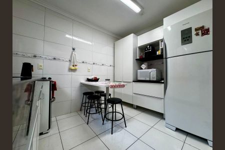 Foto 05 de casa à venda com 3 quartos, 110m² em Vila Mazzei, São Paulo