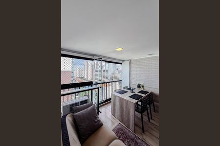 Studio para alugar com 27m², 1 quarto e sem vaga Studio para alugar com 27m², 1 quarto e sem vagaVaranda