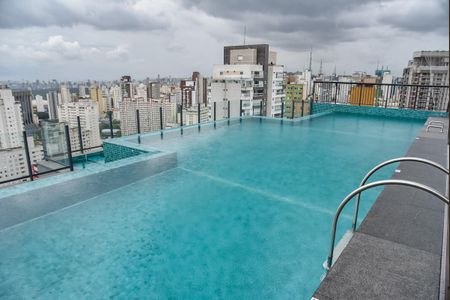 Studio para alugar com 29m², 1 quarto e sem vaga Studio para alugar com 29m², 1 quarto e sem vagaÁrea comum - Piscina