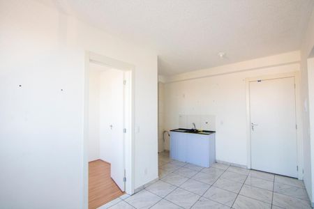 Sala de apartamento para alugar com 2 quartos, 40m² em Santa Maria, Santo André