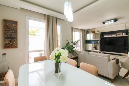 Casa de condomínio à venda com 252m², 4 quartos e sem vagaSala