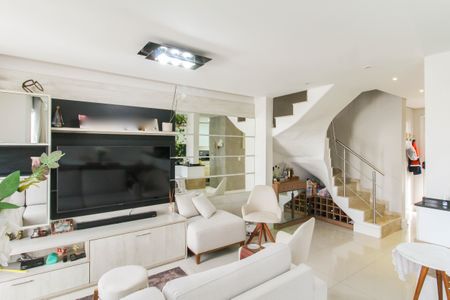 Casa de condomínio à venda com 252m², 4 quartos e sem vagaSala