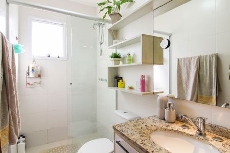 Casa de condomínio à venda com 252m², 4 quartos e sem vagaBanheiro da Suíte