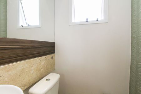 Casa de condomínio à venda com 252m², 4 quartos e sem vagaLavabo