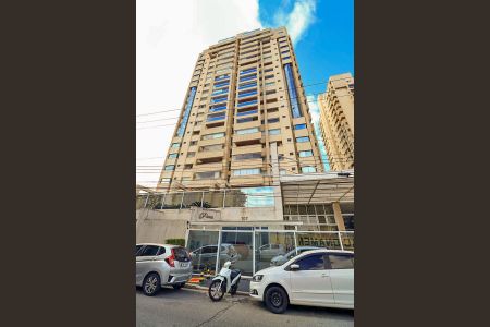 Apartamento à venda com 228m², 2 quartos e 4 vagas Apartamento à venda com 228m², 2 quartos e 4 vagasFachada do Prédio