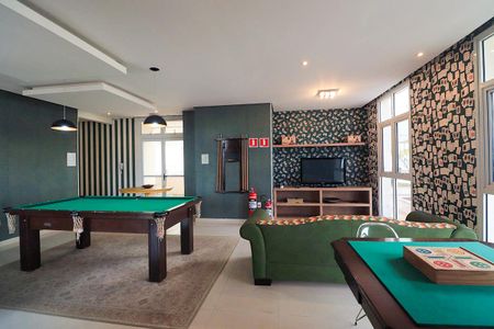 Apartamento à venda com 228m², 2 quartos e 4 vagas Apartamento à venda com 228m², 2 quartos e 4 vagasSalão de jogos
