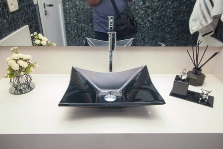 Apartamento à venda com 228m², 2 quartos e 4 vagas Apartamento à venda com 228m², 2 quartos e 4 vagasLavabo
